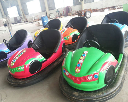 Electric bumper car ride 